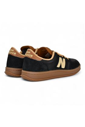 Sneaker uomo in camoscio colore nero. NEW BALANCE | CT500-SKA